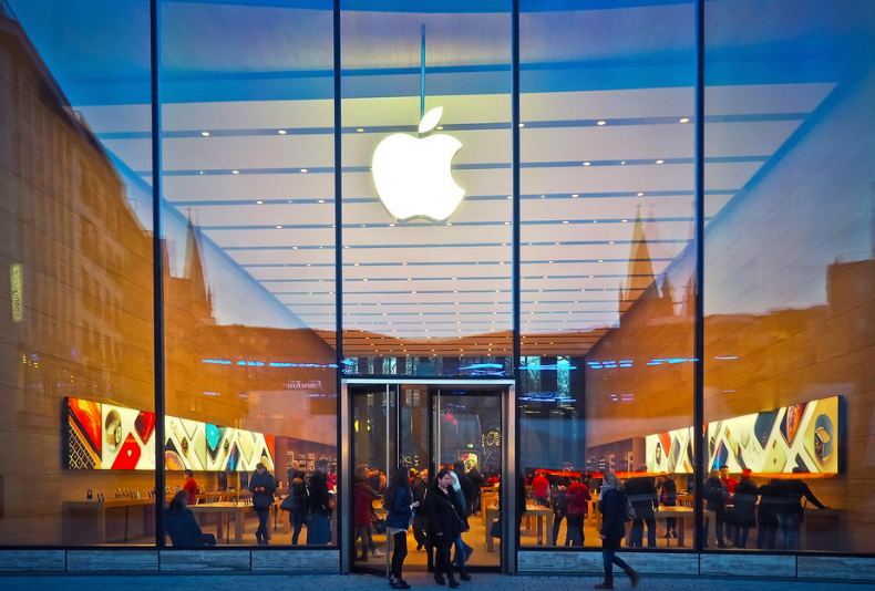 苹果宣布：明年将适配支持安卓手机的 RCS 信息方案