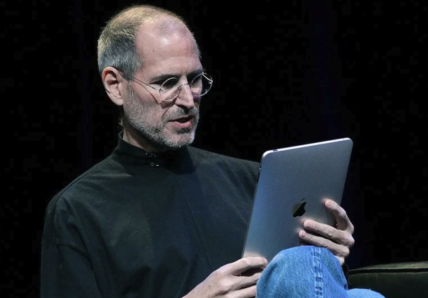 苹果 iPhone 15 Pro Max 机型预计送达日期已延长至 11 月