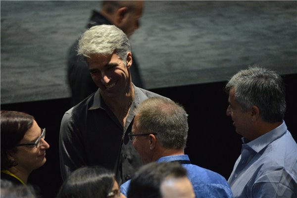 美国主播实测:苹果 iPhone 14/15 系列机型卫星道路救援服务 美国主播实测:苹果 iPhone 14/15 系列机型卫星道路救援服务