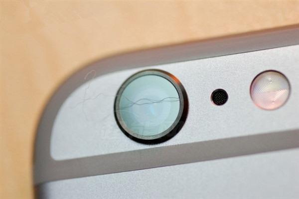 iPhone SE 2代三色渲染图曝光 你会买吗? iPhone SE 2代三色渲染图曝光 你会买吗?