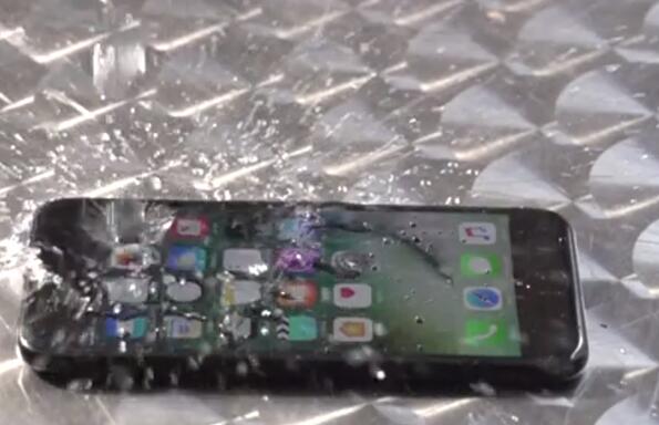 支付宝可以租iPhone了，每天只要8 元