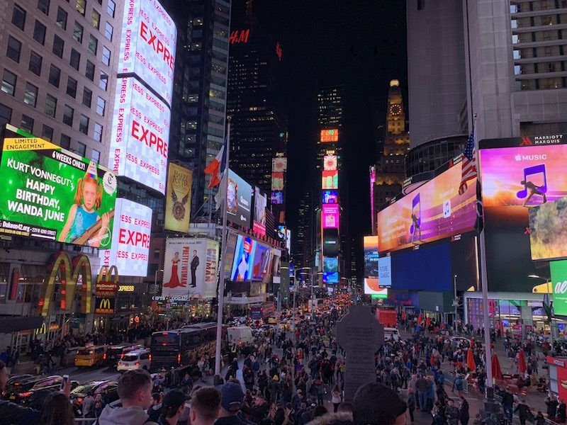 苹果关闭 iOS 15.6.1 验证，可从 iOS 16 降级到 iOS 15.7