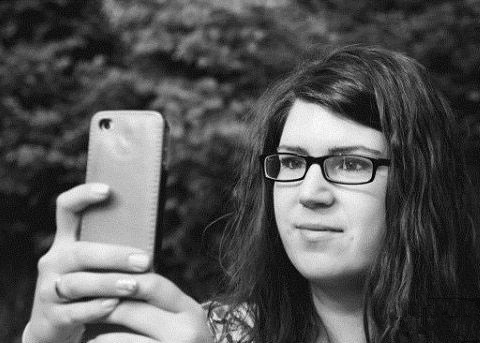 苹果正在为网页版  iCloud 测试全新设计