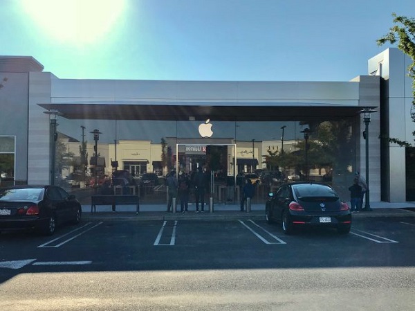 CNBC：首款 Apple Car 目标是完全无人驾驶