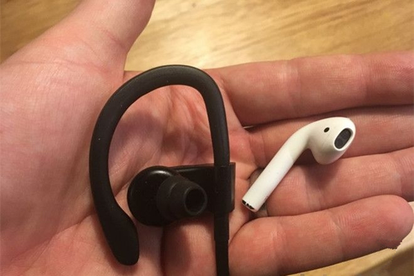 无线充电成新iPhone最大亮点 你想要吗? 无线充电成新iPhone最大亮点 你想要吗?