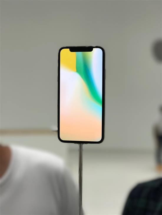 升级 iOS 17.1 RC 后,iPhone 仍会出现自动打开“重要地点”选项的问题 升级 iOS 17.1 RC 后,iPhone 仍会出现自动打开“重要地点”选项的问题