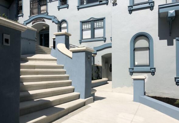 苹果发布 iOS 16 正式版,带来全新自定义锁屏功能 苹果发布 iOS 16 正式版,带来全新自定义锁屏功能