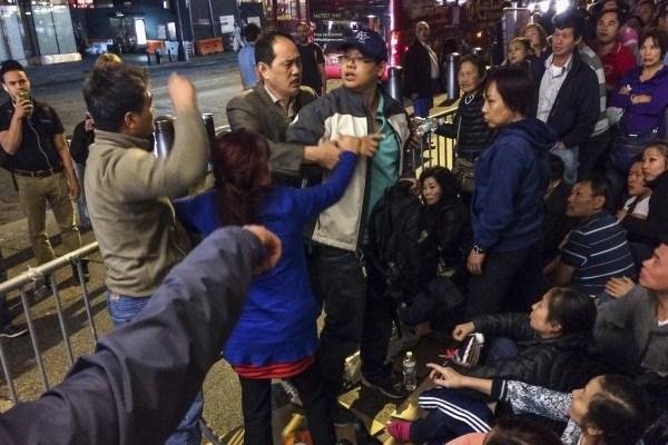 苹果或将明年下半年推折叠屏 iPhone 、iPhone 18 Pro，后年上半年推 iPhone 18