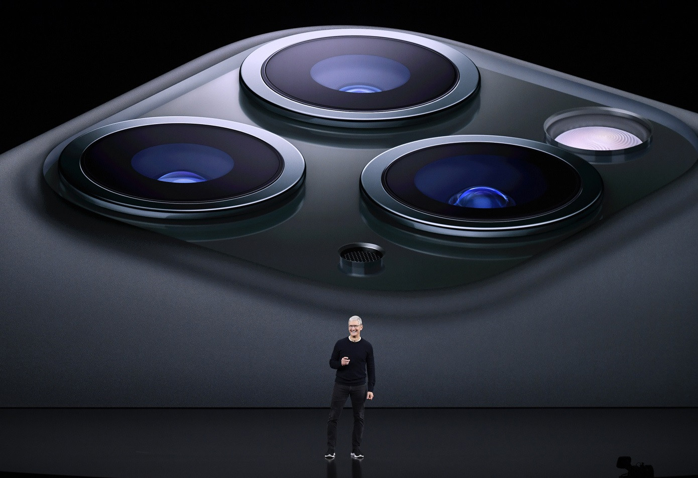 苹果新专利曝光 这防水级别大赞 苹果新专利曝光 这防水级别大赞