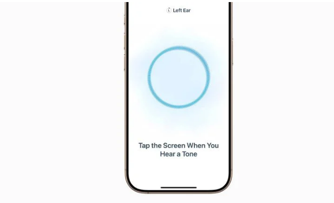 紫色 iPhone 12 搭载 iOS 14.5，支持佩戴口罩时用 Apple Watch 解锁