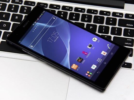 特朗普下手中国制造 iPhone回美要交过路费