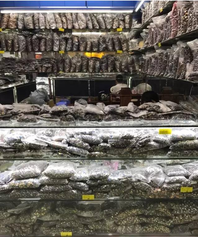 AirPods Pro 销售火爆,苹果官网发货日期延长 3~5 个工作日 AirPods Pro 销售火爆,苹果官网发货日期延长 3~5 个工作日