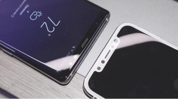 三星 Galaxy S10e 与 苹果 iPhone XR 参数对比 三星 Galaxy S10e 与 苹果 iPhone XR 参数对比