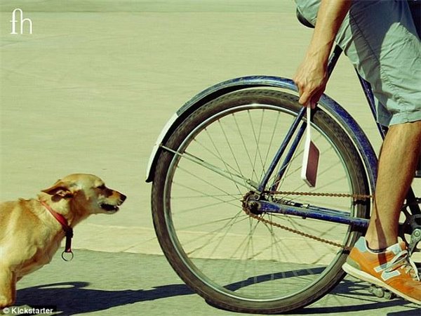 苹果 iPhone 15 Ultra 钛金属机身渲染图曝光