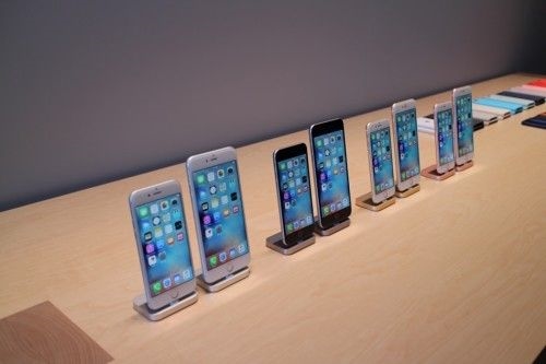 与众不同：Caviar 带来苹果 iPhone 11 奢华太空版概念图