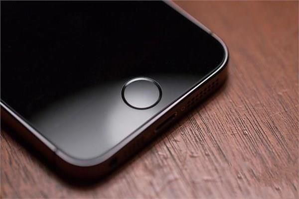 要逆天！iPhone 5居然可以爆改成全面屏