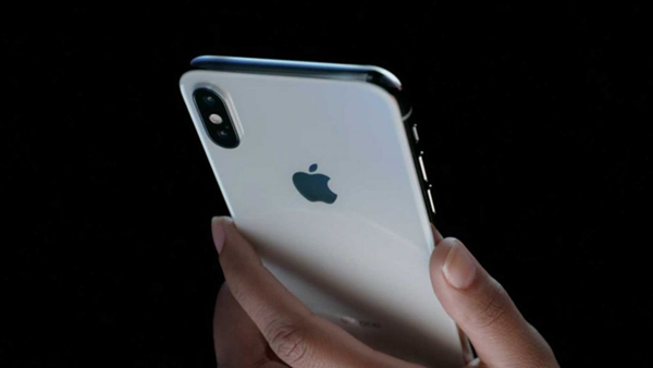 iPhone XS LTE下载速度显著提升:比iPhone X快233% iPhone XS LTE下载速度显著提升:比iPhone X快233%
