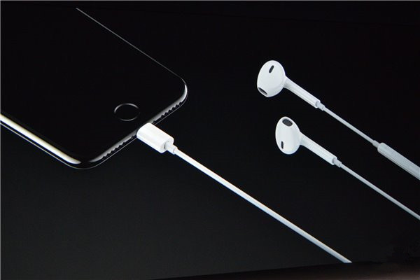 苹果iPhone 5s运行iOS 12测试版:Safari加载提速3.5秒 苹果iPhone 5s运行iOS 12测试版:Safari加载提速3.5秒