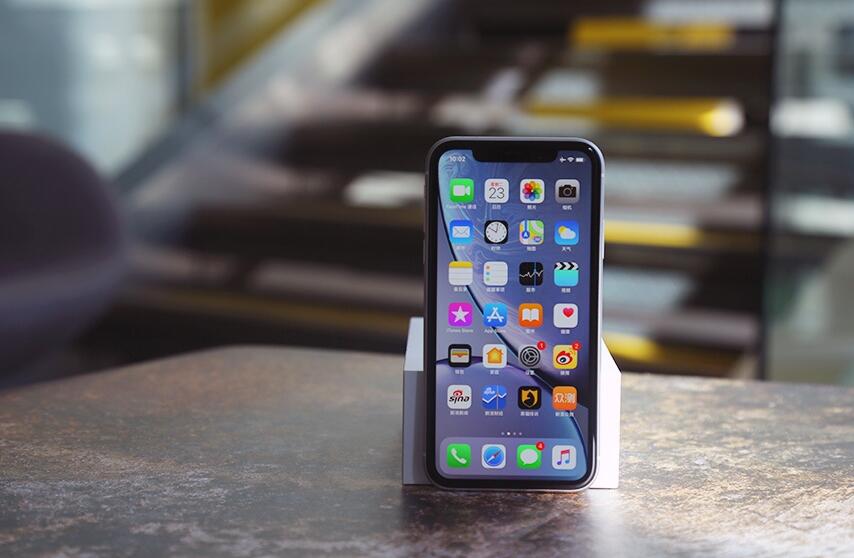 苹果官网 iPhone 使用手册更新,确认指南针不再显示坐标、海拔等信息 苹果官网 iPhone 使用手册更新,确认指南针不再显示坐标、海拔等信息