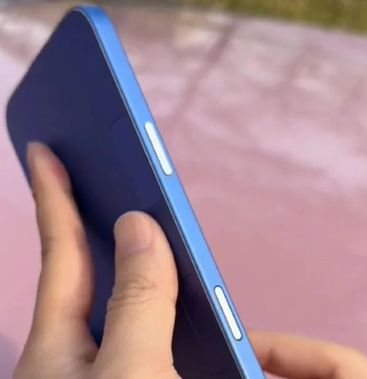 不到2分钟抢光！苹果中国官网“红色星期五”活动耳机已送完