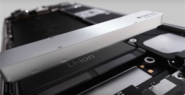 iPhone 18 数字基础款推迟发布，下半年仅 Air、Pro / Max 及折叠屏四款高端旗舰